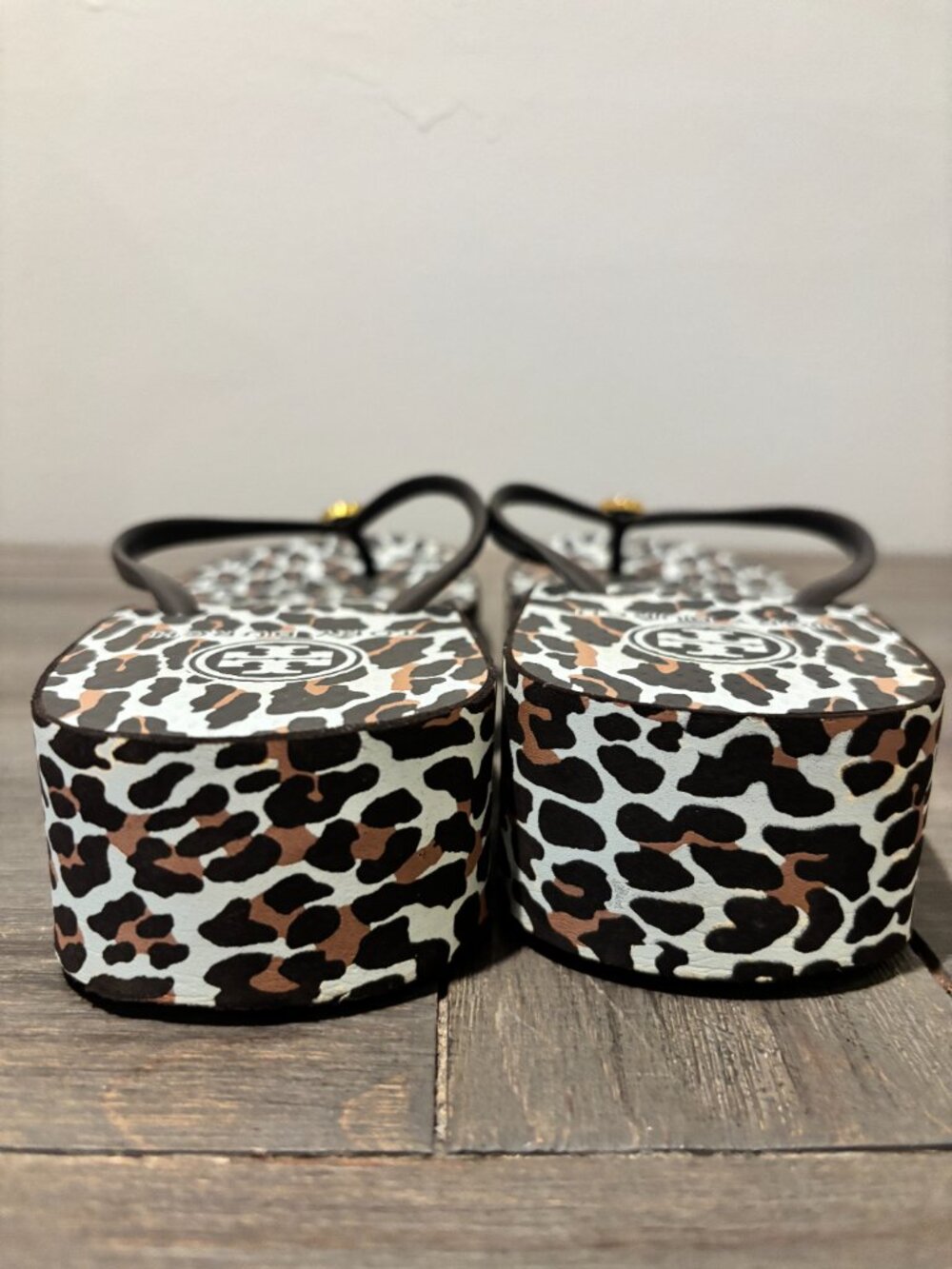 Brand New Tory Burch Thandie Leopard Wedge Sandal - Picture 3 of 6